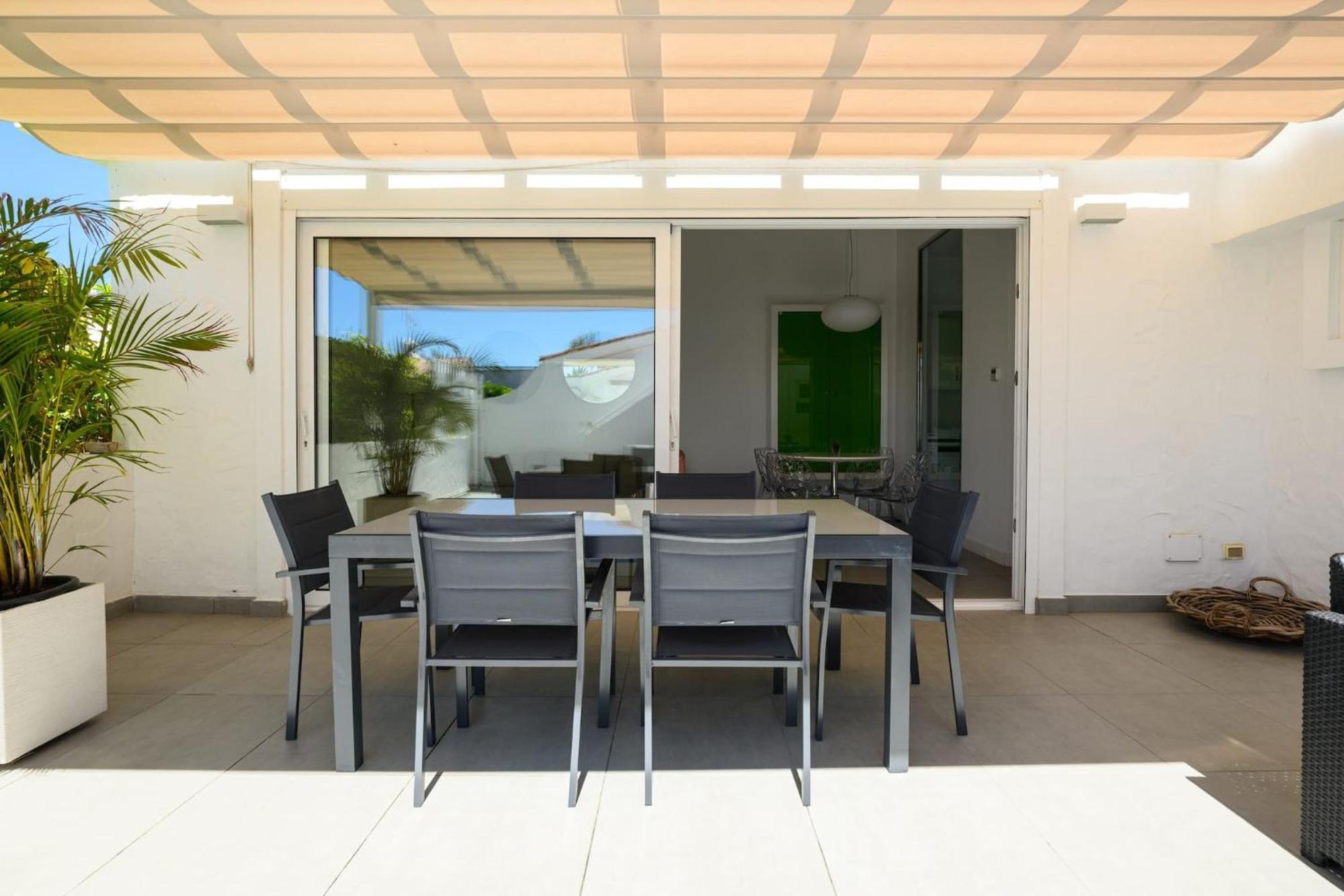 Farovela Suites Pasito Blanco Exterior photo