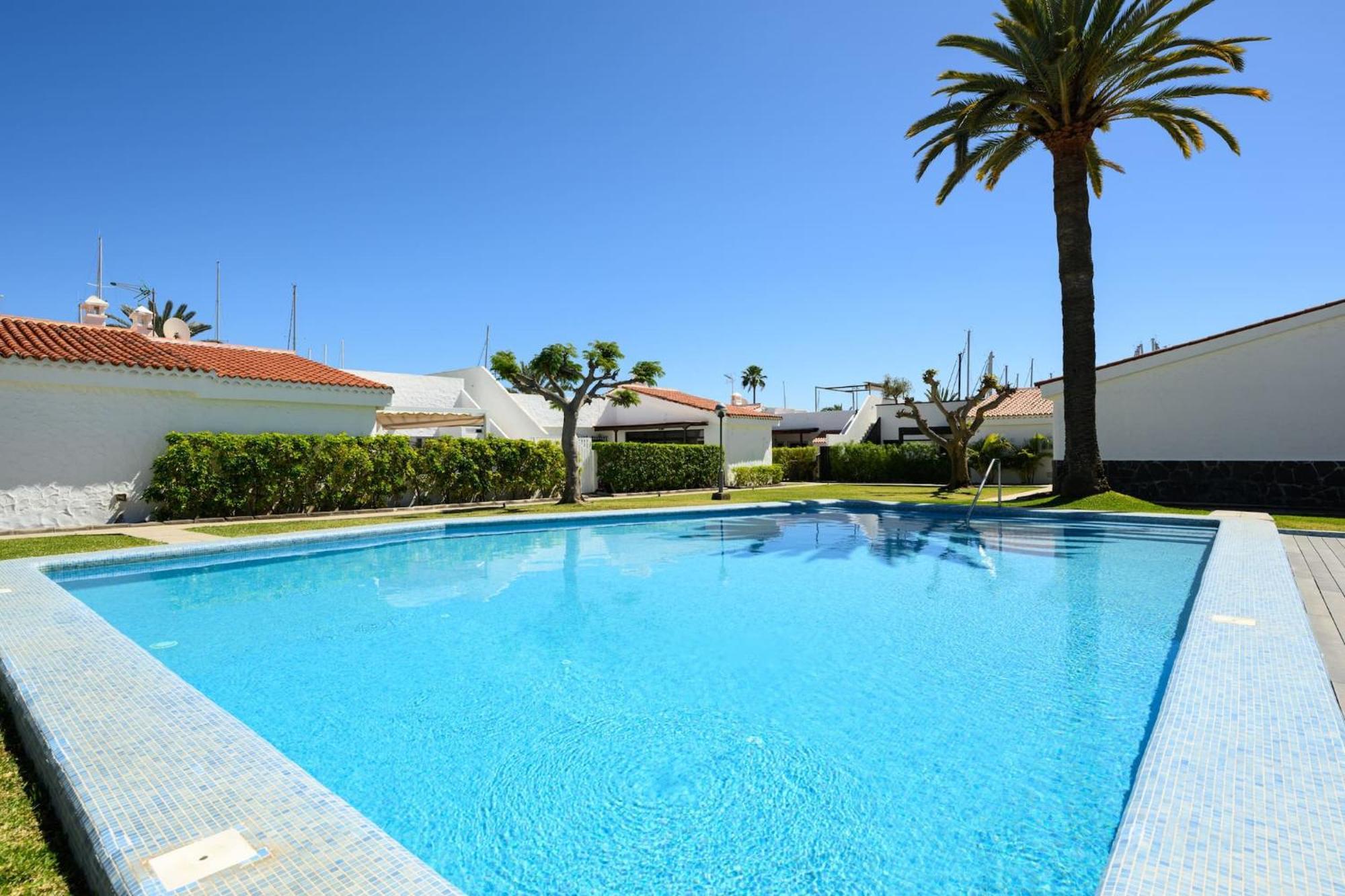 Farovela Suites Pasito Blanco Exterior photo